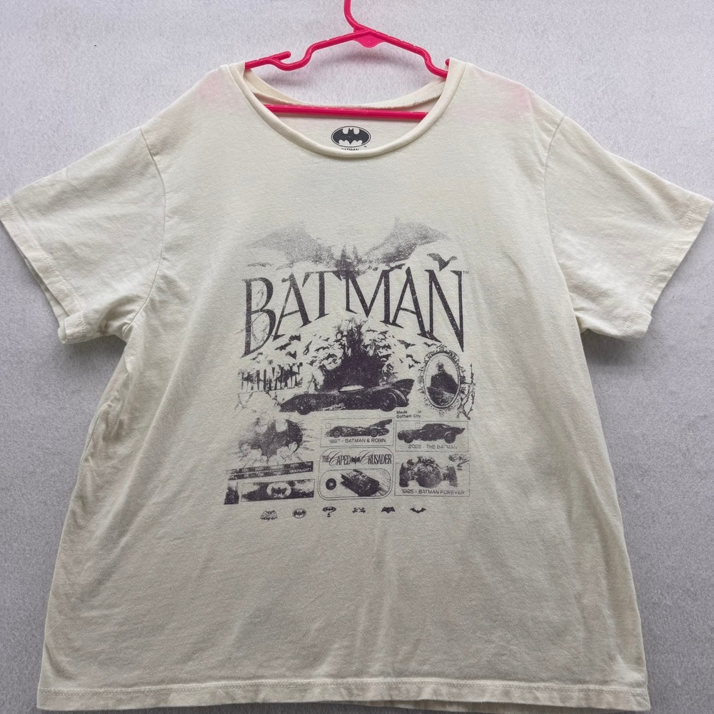 Batman Graphic Tee The Caped Crusader Cars Gotham City‎ Kids Size Large